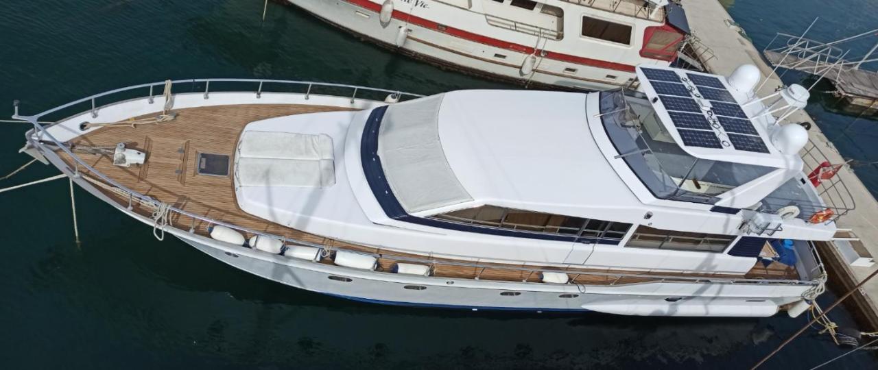 Riti Yacht Hotel คัลคารา ภายนอก รูปภาพ